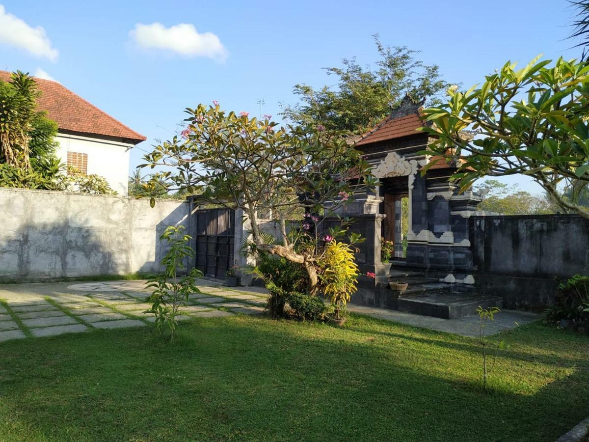 Wisma tamu Taman Sari Tagtag